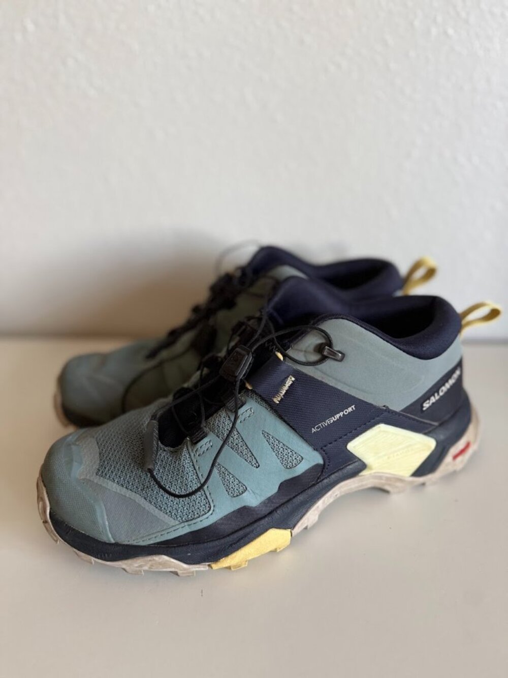 Salomon X Ultra 4 Hiking Shoes in Trooper / Night Sky — Women’s Size 7